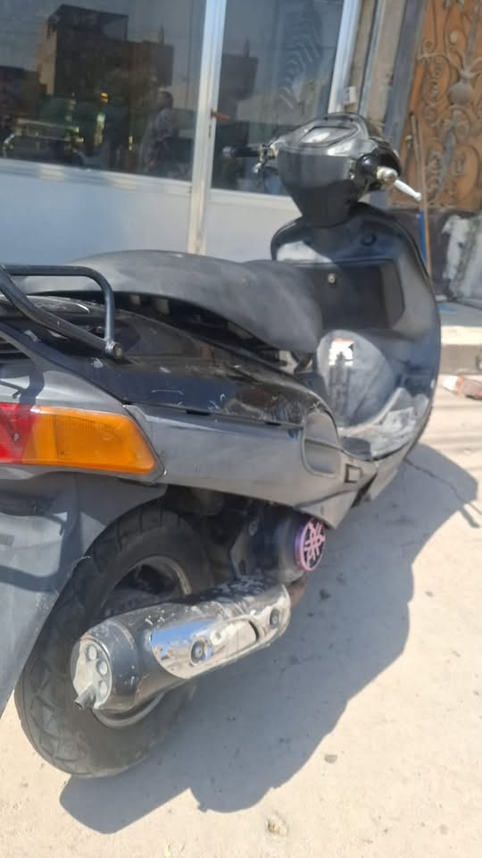 للبيع سازوكي دراجة شغاله كلشي مابيها بس كابريتر يرادلها مكينه ناعمه 
سرعة140
السعر175بيها مجال مستعجل ع بيعتها 
***********
زعفرانية
