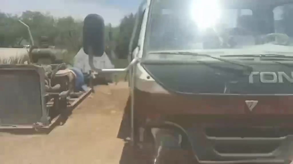 سلام عليكم للبيع سياره فتون صيني للبيع او لتفصيخ ليريد مكينه و كير نبيع مكاني واسط عزيزيه نتصال عله الرقم ***********
