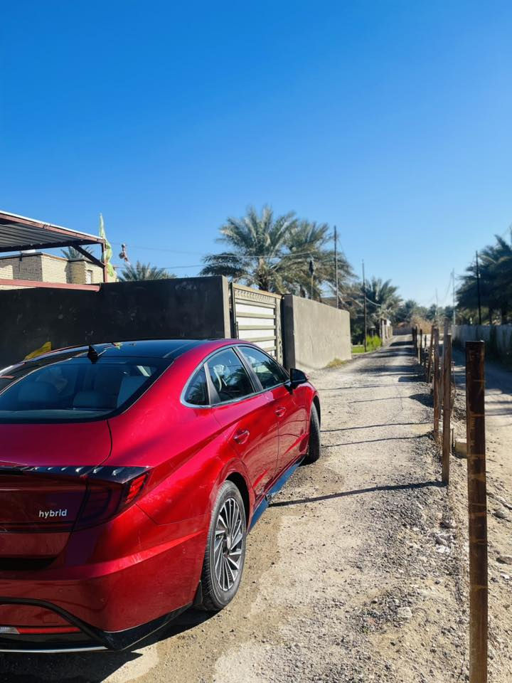 سوناتا هايبرد 2023 وارد أمريكي
محرك 2000

ماشية 30 الف ميل 

سنوية جديدة  

حادثه دعاميه وكلير بالجاملق الخلفي موضح بالصورة 

 

 

مواصفات :::

تشغيل عن بعد

تحديد مسار 

رادارات مانع تصادم اماميه خلفيه 

اشارات بالمري 

تنبيه عند الاقتراب 

محدد سرعه  

هاندبريك كهربائي دكمه 

بصمة ابواب 

بصمة تشغيل

فول تحكم ستيرن 

٤ وضعيات قيادة ( سمارت \ سبورت \ ايكو \ كوستم) 

سماعات Bose 

شاحن لاسلكي ( wireless) 

قيادة ذاتية 

جامات امامية اوتو 

قطعتين تبريد 

تبريد منفصل 

كشنات مخمل بلادي 

انارة لد نهاري 

زنون بلادي

ماسحات الجامه الاماميه اوتو 
سعر ١٨٧ بيه مجال قليل 
تواصل واتساب او اتصال متواجد 
***********
……………
