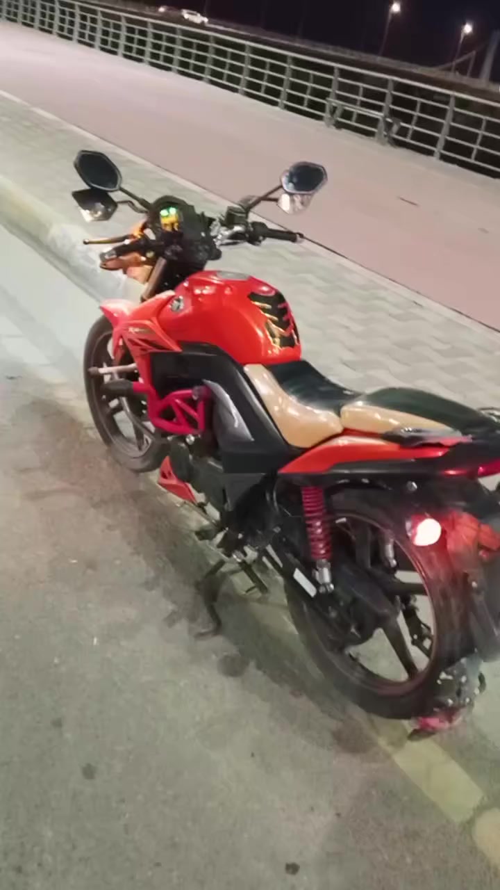 سلام عليكم من رخصت الأدمن هاوجي للبيع أو مراوس موديل 17 مكمرك ومخصصله رقم وكلشي كامل نضافه فول مرتب مثل ما موضح بل منشور العنوان  الرمادي السعر 11  ورقه  وبي مجال رقمي للتواصل ***********
