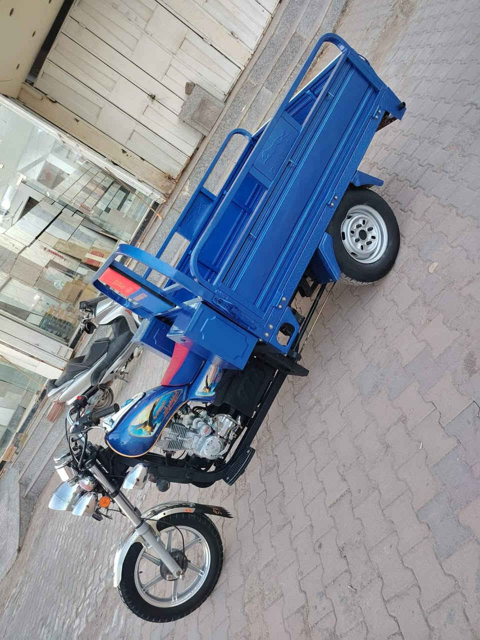 سلام عليكم ستوته للبيع بتره باب اول موديل 2023 الستوته رقم او سنويه ألماني مدور شوكت مايعجبك سنويه نافذه لغايه 2028 مكفوله كفاله عامه شاصي وركبه مكفولات بديهه مكفول لاكص ولالحيم ولامعجون فقط مصبوغ صبغ عام حراري أصلي مال شركه شرط مال وكيل صبغ بلادي تخم كهربايت كله شغال تخم تاير جوبلس سبيرهه جواهه اكسن ومحرك مكفولات كفاله عامه مكلف بنشر خاص ماجاوب مكانهه الديوانية ***********
