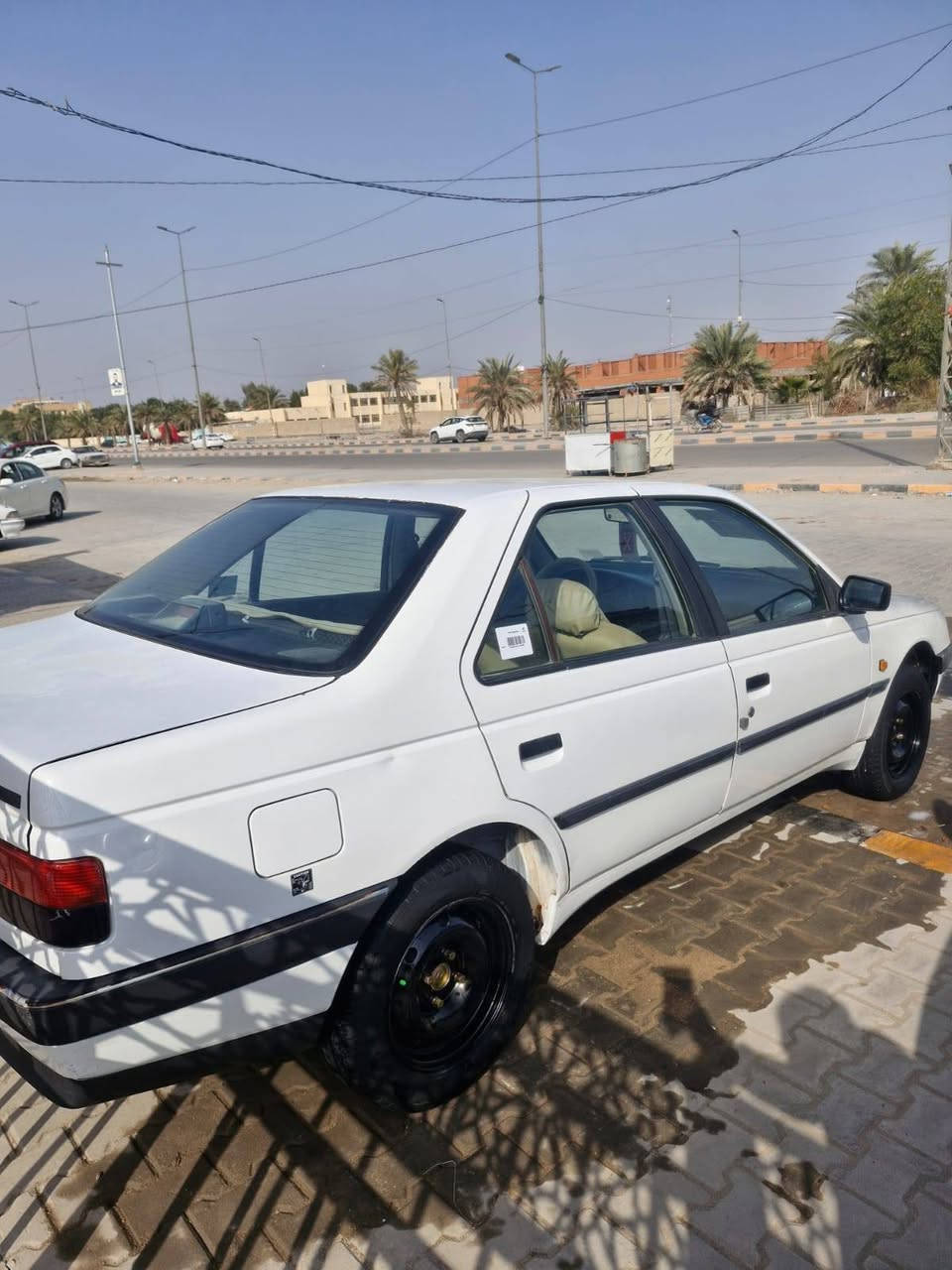 السلام عليكم للبيع بيجو405 2012 رقم مثنى راعيها بالنجف مداور ثاني يوم مشروع وطني مكفولهه كير مكفول محرك مكفول تبريد شغال❄️ تدفئه شغاله السياره تخم تاير جديد حداديه جديده غرفه جديده كهربائيه شغاله اربع سماعه شغاله السياره شوفت عينك لا بها ضربه ولا عيب شرعي مكفوله السياره تجي تفحص وترايك وين ما عجبك مكاني نجف شارع المطار قرب اسواق فتك والسعر خاص هذا رقمي***********
