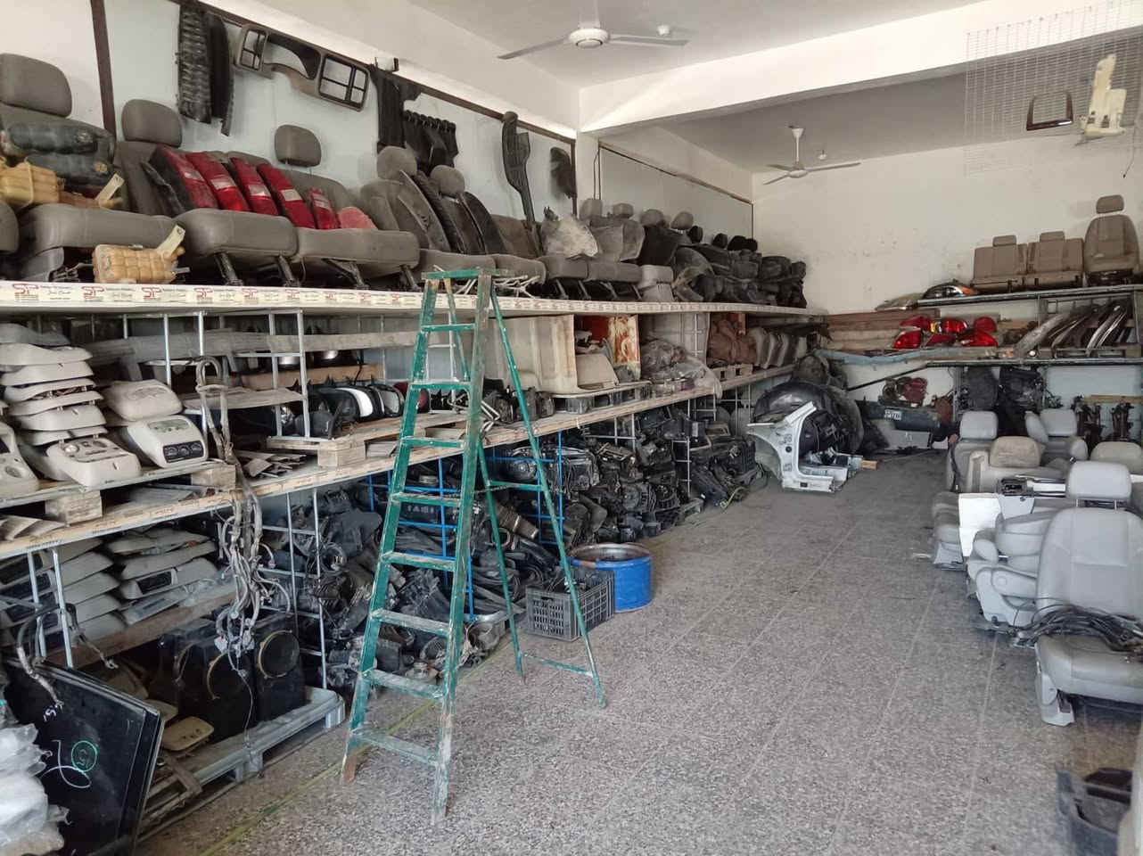 قطع غيار السيارات تاهو وجيمسي الفيني ويوكن جملة مفرد لتواصل *********** وات ساب يوجد لدينا توصيل لجميع المحافظات
