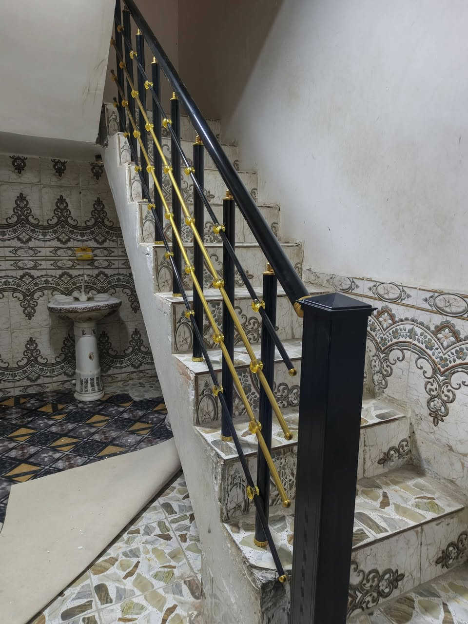 جزء من أعمال #معمل أحمد للالمنيوم الحديث وال PVC والمحجرات

لصنع كافة أنواع #الكاونترات و الشبابيك #والأبوابpvc والألمنيوم
وانواع المحجرات

العنوان #النجف الأشرف #المناذرة
للاستفسار مراسلة الصفحة او الاتصال *********** 

#شبابيك
#ابواب
#كاونتر
#المنيوم
#pvc
#معمل
#احمد
#النجف
#ابوصخير
