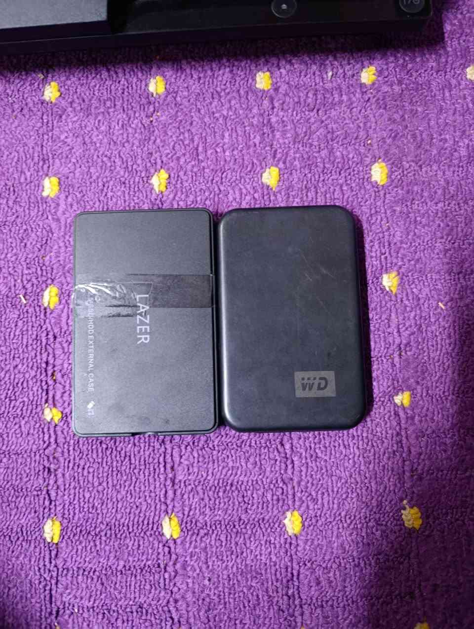 بلي ثري جديد نضافه ١٠٠
جوستكات 2 هاردات 2 
بي كل الاعاب الي بالك 
مكاني زعفرانيه 
السعر 120 
***********
