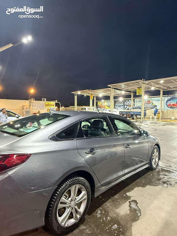 السلام عليكم سوناتا سبورت فول 1/1 2018 للبيع فقط للأستفسار اتصال ع الرقم فقط مكلف بالنشر/ ***********
السعر 140 بيها مجال
