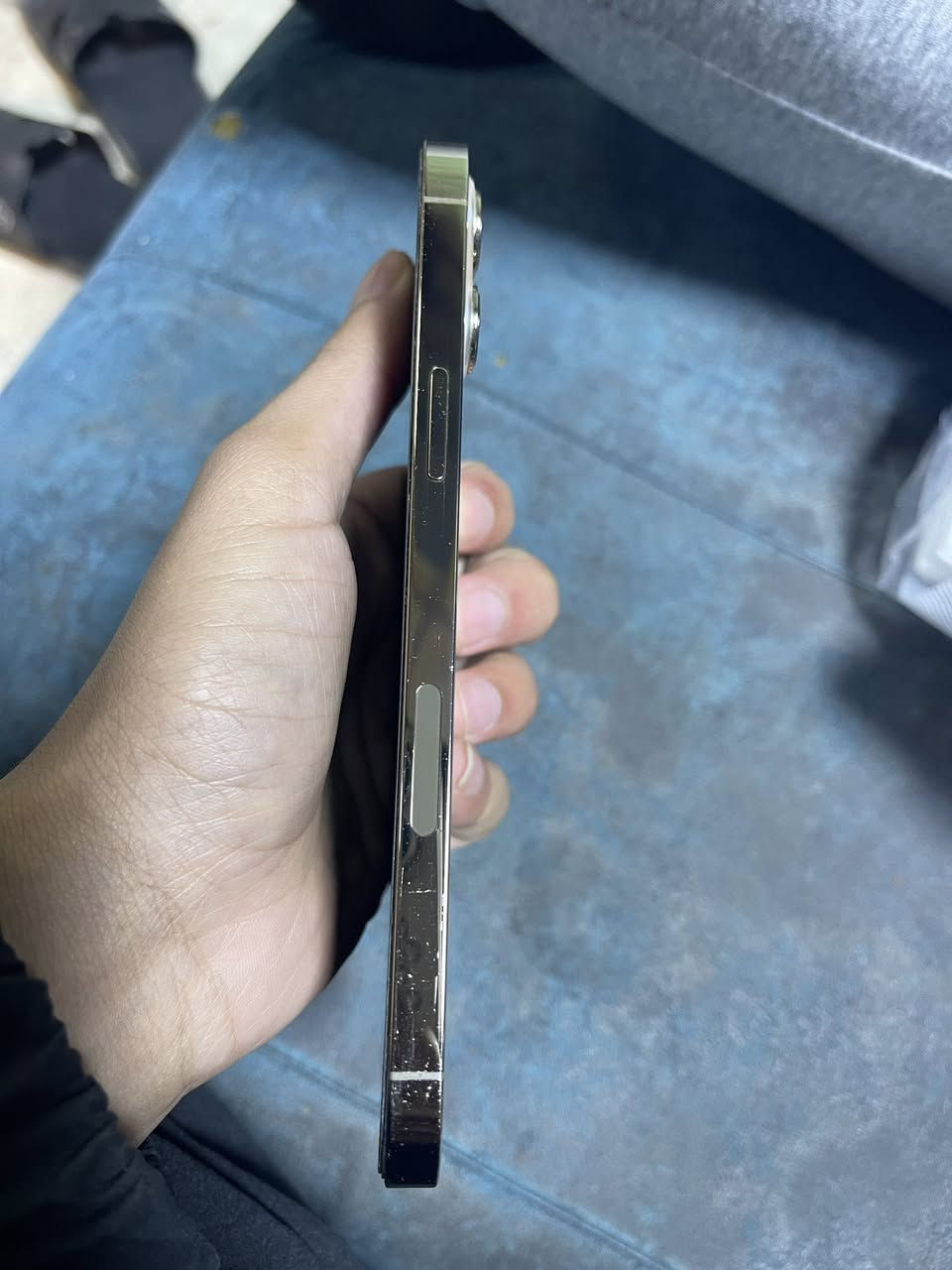 السلام عليكم
ايفون 12 برو ماكس ذاكره 256 بطاريه 78 بيه ضربه بسيطه ب شاشه 
***********
400 وبيه مجال
