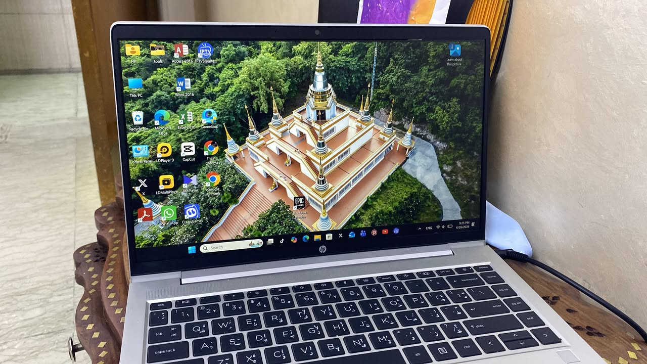 HP ProBook 445 G9

* معالج: AMD Ryzen 5
* كرت شاشة: AMD Radeon Vega Graphics
* رام: 8GB DDR4
* تخزين: 256GB SSD NVMe
* شاشة: 14 بوصة

* الجهاز نظيف ويعمل بكفاءة، مناسب للدراسة والدوام والأعمال اليومية يشغل العاب
280 الف 
مستعملها قليل للدراسه عندي وصل الشراء
تواصل فقط واتساب
***********
مكاني بغداد بلديات

