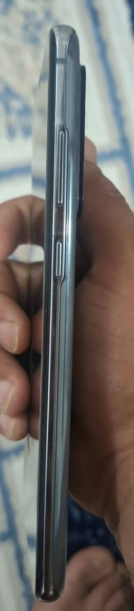 السلام عليكم للبيع 

كلكسي S20الترا 
***********
 السعر 210
ملاحظه مكاني عفج جماعة تعال  للديوانيه اخيك لا تكلي تعال تريده تعال وبيك خير وتدلل
