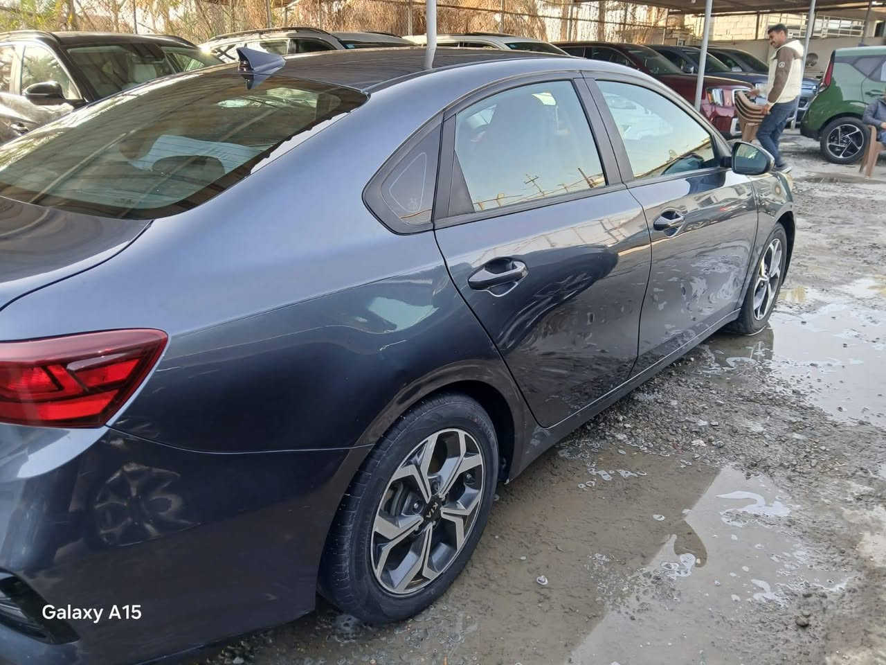 السلام عليكم للاستفسار *********** للبيع أو مراوس فورتي 2020 وارد امريكي حادث جاملغ وبنيد رقم بابل كير اي تي ماشيه 78 الف سياره جديده مكاني بابل المسيب
