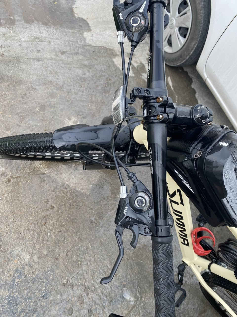 ماركة سوما جبلي للبيع حجم 29  مستخدم شهر مكاني حي الجامعة توصيل ماكو السعر 125 الف دينار *********** تحياتي للجميع
