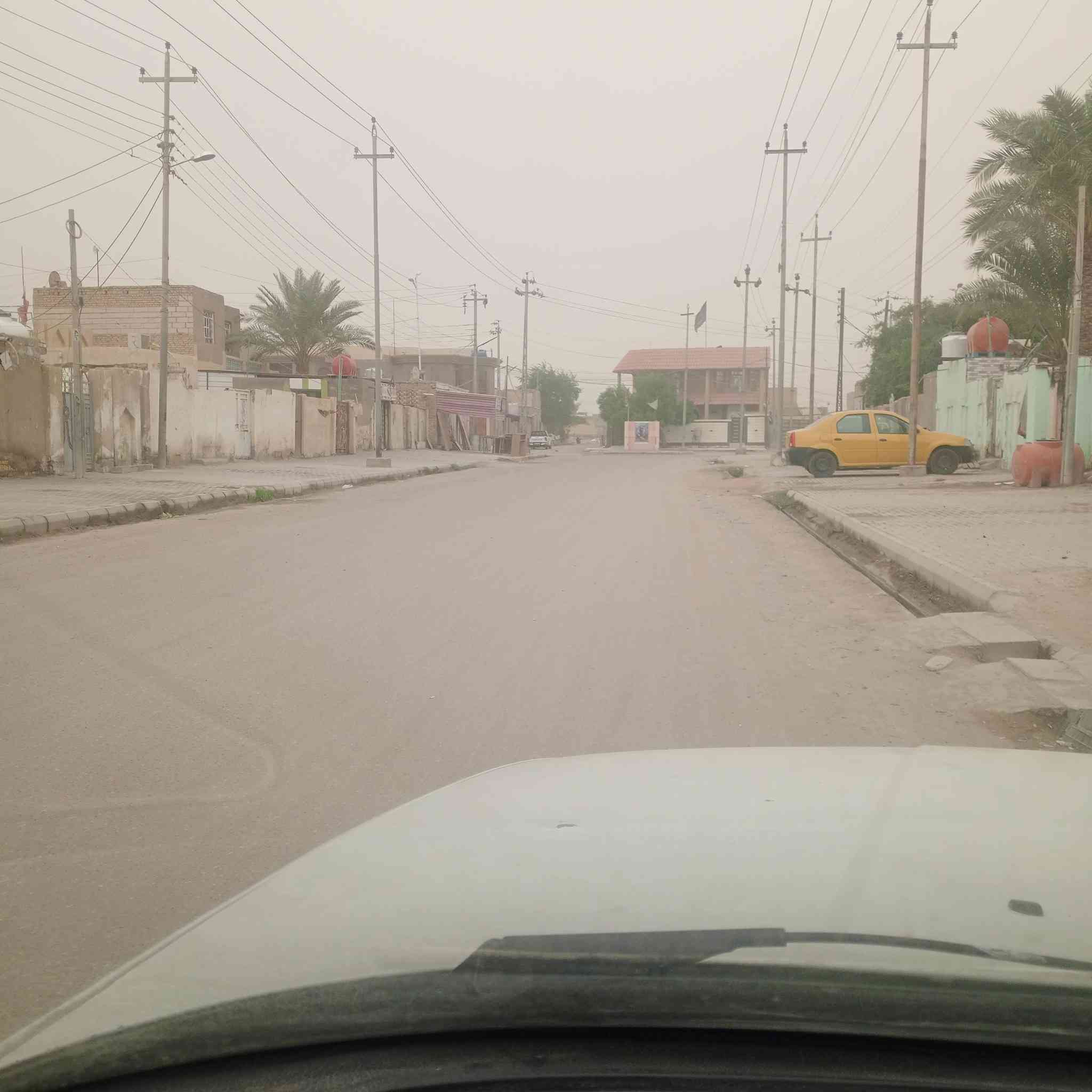 دار للبيع المساحه 270 م    حي العسكري الشارع المقابيل مدرسة الاندلس للاستفسار ***********
