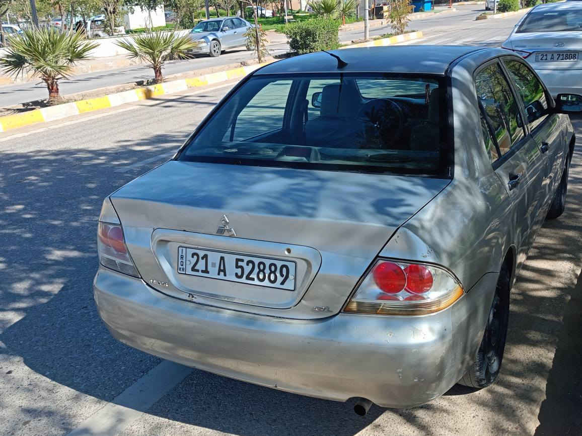 لانسر بومه
موديل 

2007 

محرك1300 كير أوتوماتيك سياره جاهز صدر تايرات هزه ما ساقطه رقم انكليزي سليمانيه بسمي لحد 2029  تبريد تدفئه مابي قطره صبغ بي بارد ضربه قويه مابيها  بيها كود مال بانزين سعره 72 $مكاني ديالى قضاء كفري 
*********** كيفري, ديالى
