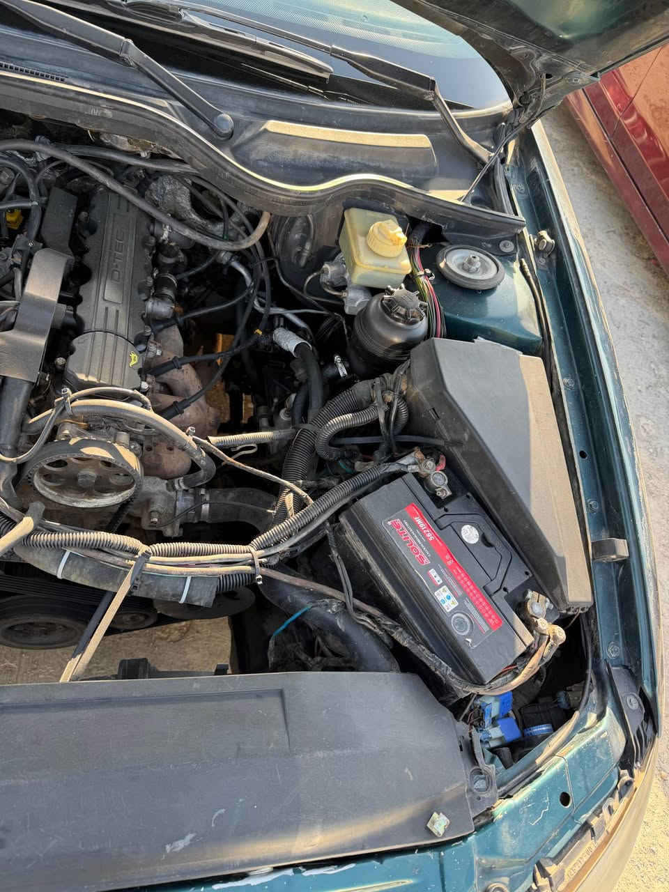 اوبل اوميكه 
موديل1998
رقم سليمانيه جديد سنويه لل نهايه 27
محرك 20 فل المرغوب
كير اوتو  
صدر جديد اكسل جديد
سياره بلادي ما بيها ضربه كفاله عامه 
كهربائياتها شغاله كلها 
لايتات زنون نهار 
جام اوتو 
بيها بطاقه بانزين 
بسمنه سياره شرط تحويل 
سعر 40
للستفسار 
*********** كركوك, العراق
