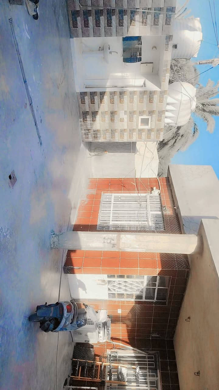 بيت للبيع المدائن الجعاره حي الامام الباقر شارع افران الزيتون ثلاث غرف نوم ***********
