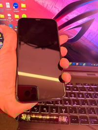 للبيع إيفون ١١ وتر بروف ذ ١٢٨  ب ٨٥ بلادية فقط الظهر بي فطور السعر ١٩٠...