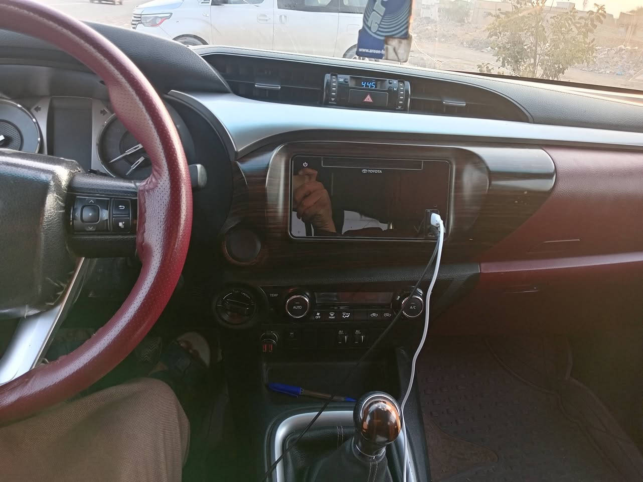 السلام عليكم تيوتا ساز موديل 21 رقم سليمانية بسمي تحويل مباشر كفالة عامة السعر 270 وبيهة مجال
*********** ++} ***********
