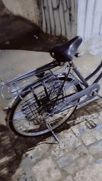 بايسكل للبيع سعره ١٠٠الف 

***********للتواصل
