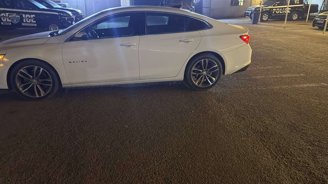 ماليبو موديل 24  ls ماشيه 12 الف للبيع *********** السياره
