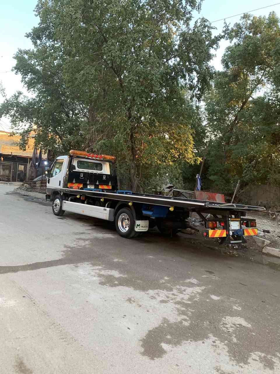 كنتر بزون موديل 2001 رقم دولي جديد سياره يسره بلاد خير من الله مكينه اكسن كير بدي مكان بغداد رقم هاتف *********** سعر 250 وبيها مجال
