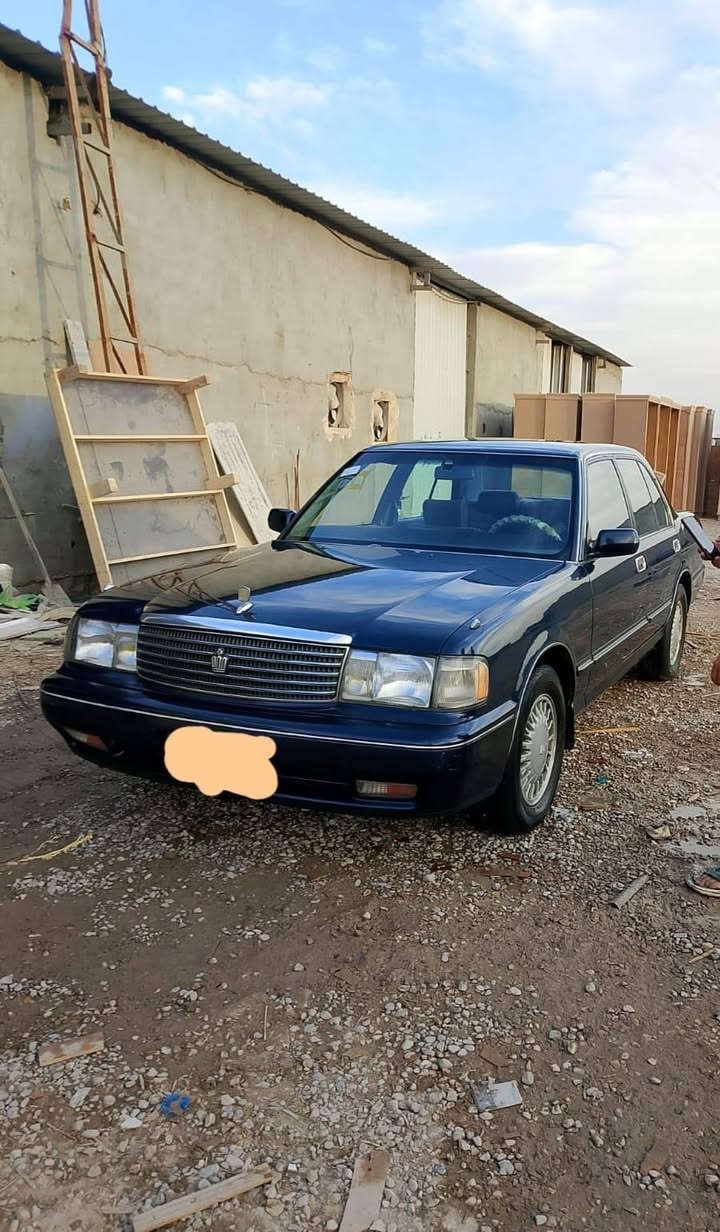 السلام عليكم كراون ارنب مديل 1992 مصبوغه عام بسبب جراد وشخوط سيارة جديده مكينه وكير خير من الله رقم بغداد انكليزي بسمي السعر 82 للاستفسار*********** عنوان بغداد
