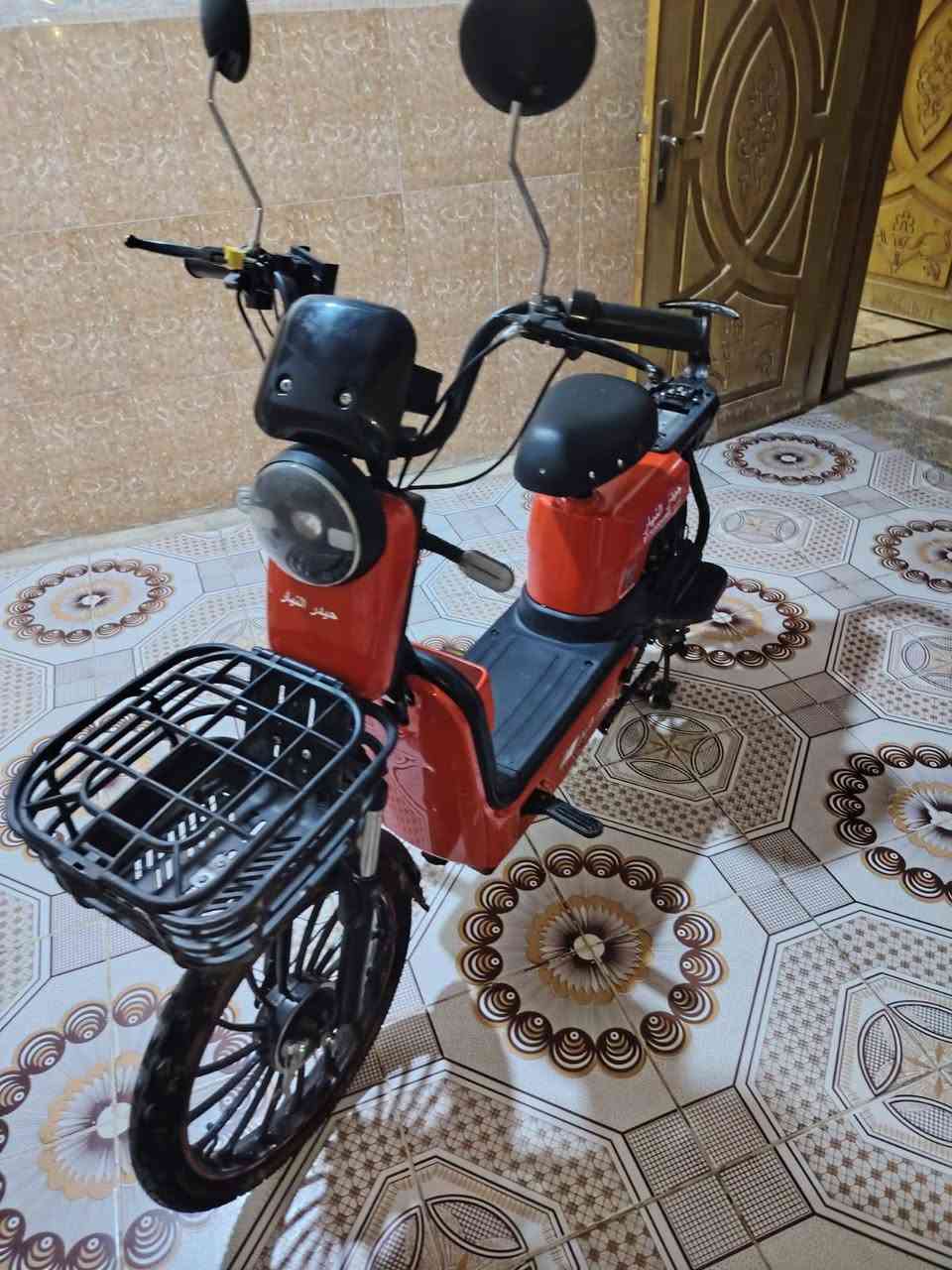 السلام عليكم للبيع دراجة شحن بدون بطاريات السعر 250 وبيها مجال حك الجية ***********
