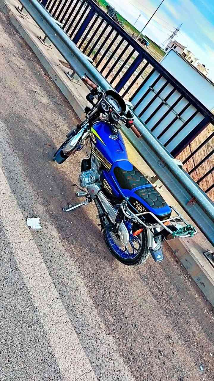 ماطور لبيع 
نامي برو 
موديل 24
سعر 675


**إذا كنت صاحب هذا الإعلان وتريد حذفه لأي سبب، رجاءا أرسل رسالة إلى الدعم الفني**