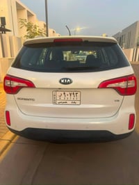 سورينتو 2014 خليجي فول ٧ راكب تبريد ٣ قطع محرك V6 ماشيه 63000 كيلو متر...