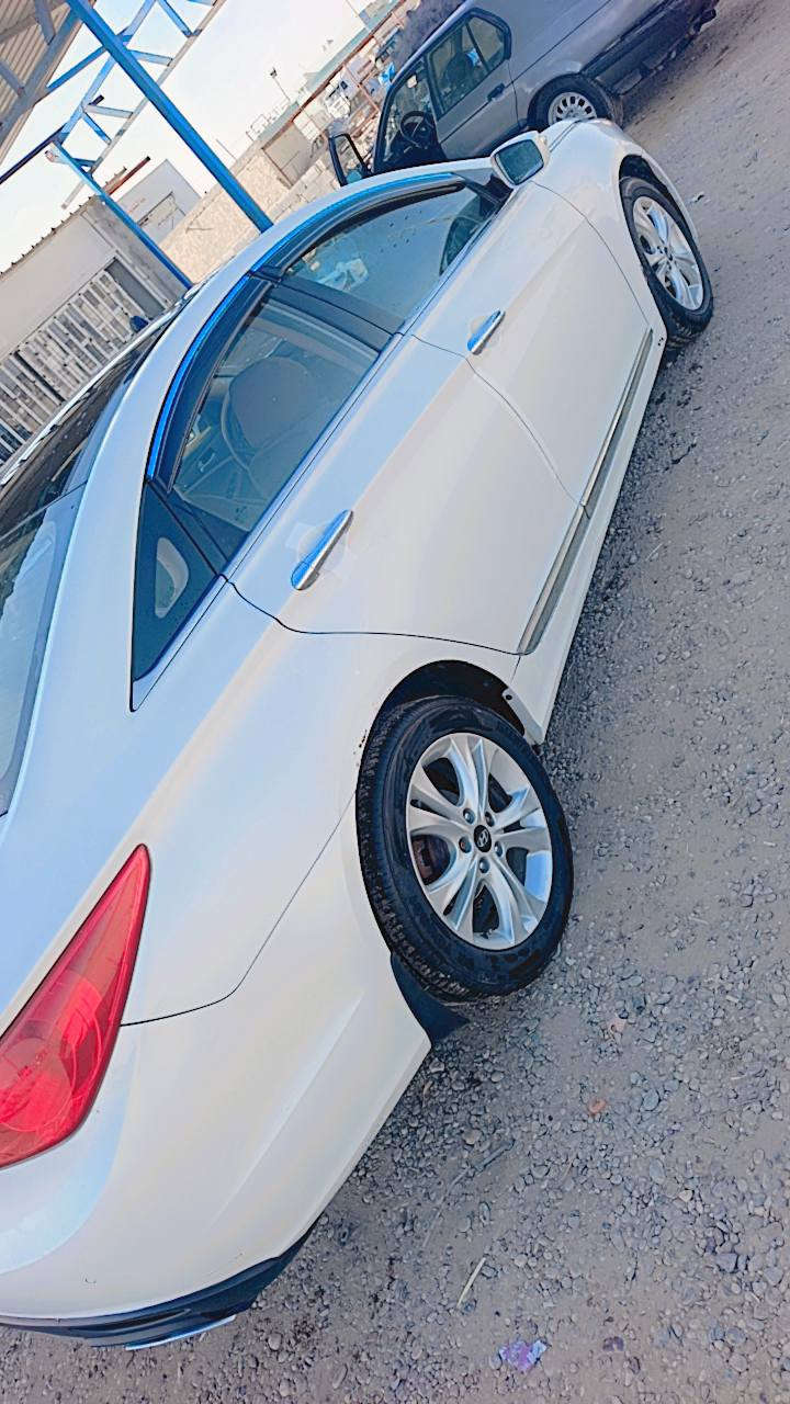 سلام عليكم سوناتا للبيع سياره بني راما سياره بسمي موديل 11 سياره مكفوله مال جناي ام فوله سياره مكفوله اشاير بلمري فتحت سقف نقصه بس مو بصمه مكان بابل الحصوه 
رقمي***********//***********
