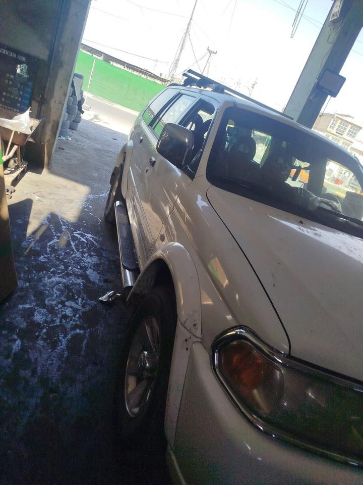 ناتيفيا موديل ٢٠٠٦ مكفوله من الصبغ السعر ٩٠
طخم تاير وبطاريه جديده منضومه غاز  سياره جاهزه وجديده وحلوه***********
