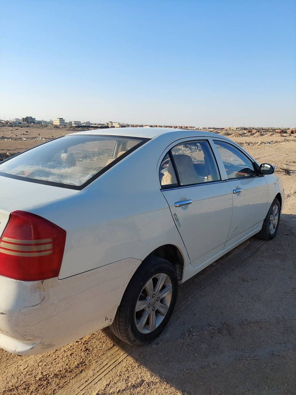 ليفان مديل 11 سياره كاملة كير ومحرك بلاد بيها جاملغ خلفي  مال جهة سايق صبغ وبارد باب بصف سايق والخلفي صبغ مكاني نجف سعر 40 وبيها مجال 
***********
