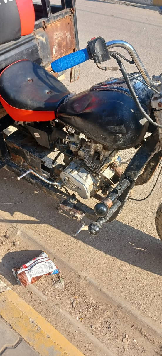 ستوته نضيفه شاصي مكفول مكينه جديده نكره  ماعايزه شي كلك مكفوله عن سرق وسويلك مكاتبه
رقم اتصال ***********
