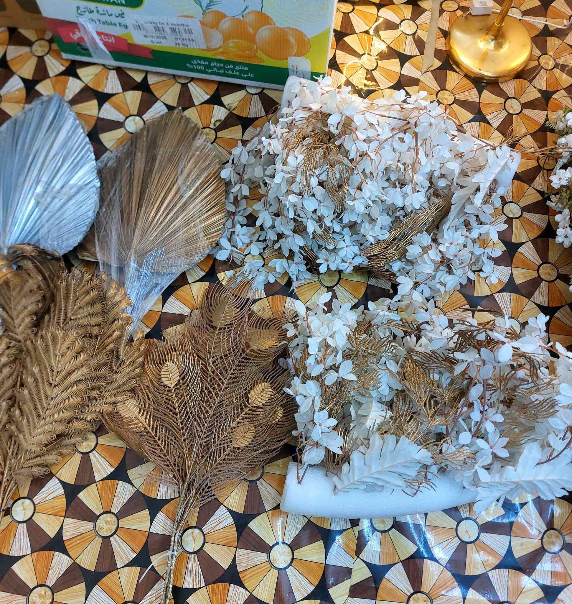 للبيع ورد كوشات الاعراس مكاني بغداد العبيدي  ***********
