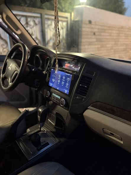 السلام عليكم باجيرو ٢٠١٠ حبتور
 سنوية جديدة
ماشية ١٨٥كم
السيارة نظيفه غرفتها جديدةلايت زنون اصلي 
 ٣ قطع صبغ وشبر حافه البنيد 
محدث البجم مالتها وشاشه وكامرة
السعر ١٢٥ وبيها مجال بسيط
مكاني بغداد  الاتصال ***********
