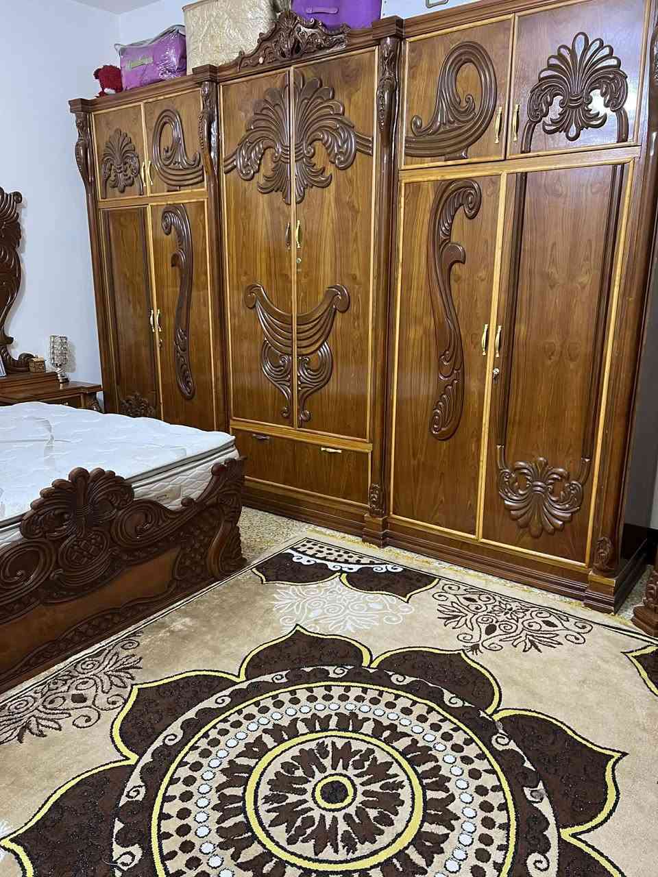 للبيع غرفه نوم حطاطه سعر مليون ١٠٠ وبيه مجال ع خاص 
مكانه رمادي ٥ كيلوا
*********** للاستفسار
