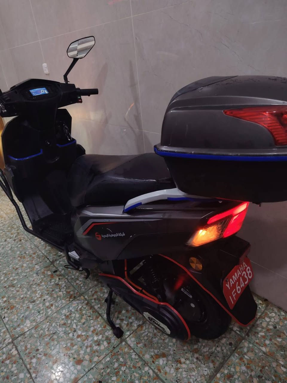 سلام عليكم دراجه سكنس دبابه الحجم الكبير .
6 بطاريات كبار شركه .
تشغل بصمة +سويج .
نظام رجوع +4 نمر ..
دبل اشاره +بلوتوث تحكم .
السعر 725..
مكاني ابو غريب مجاور مجمع بدور بغداد السكني او قرب السوق .
***********
*********** متوفر واتساب
