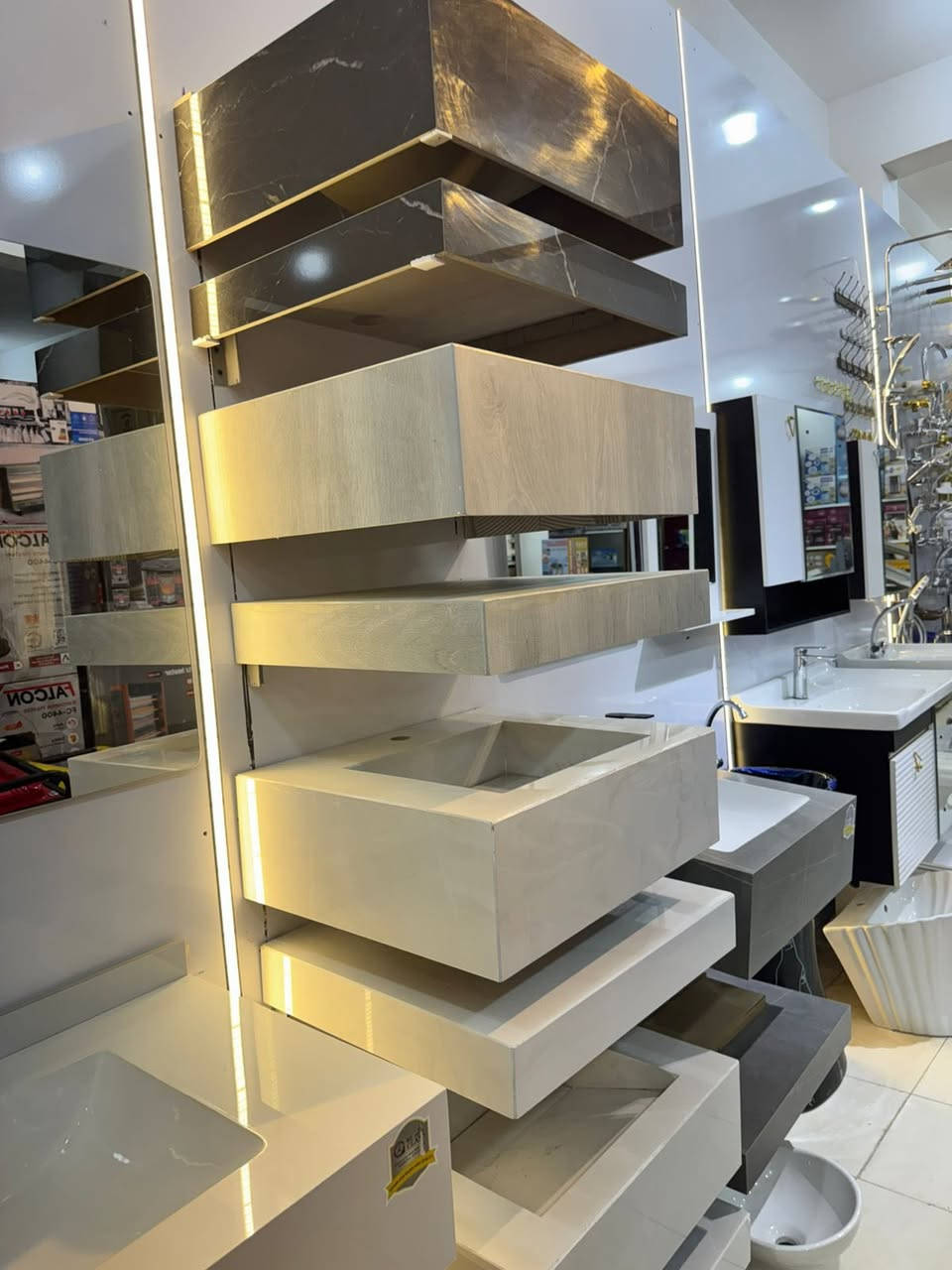 مغسله ديكور +بورسلين+مقعد غربي
احجام مختلفة ٦٠ سم &٨٠ سم 

متوفر الوان متعددة 

سعر جدا مناسب 👌

وعدنا خدمة توصيل 🚚 

مكان  الصويره شارع المطار مجاور معمل الحليب 

مجمع السجاد


**إذا كنت صاحب هذا الإعلان وتريد حذفه لأي سبب، رجاءا أرسل رسالة إلى الدعم الفني**