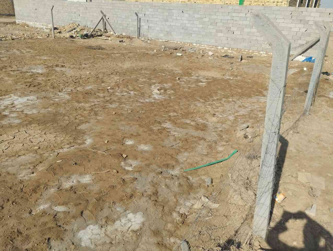 السلام عليكم للبيع قطعه ارض طابو زراعي سند 25 مداور المكان حي منصور ع نزلت معمل النايلون المساحه 1650متر *********** بي واتساب
