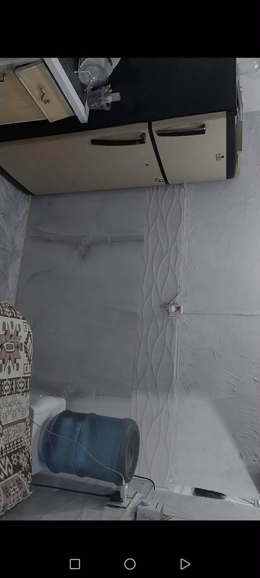 بيت للبيع مساحته 90 متر 
سادين القدس خلف مدرسه المعرفه 
صاله وغرفه ومطبح وحمامات ثنين
 وغرفه فوك
 نضيف ستونا مرمينه كله بورسلين وسيراميك
ب90 وبي مجال بسيط
@إشارة


**إذا كنت صاحب هذا الإعلان وتريد حذفه لأي سبب، رجاءا أرسل رسالة إلى الدعم الفني**