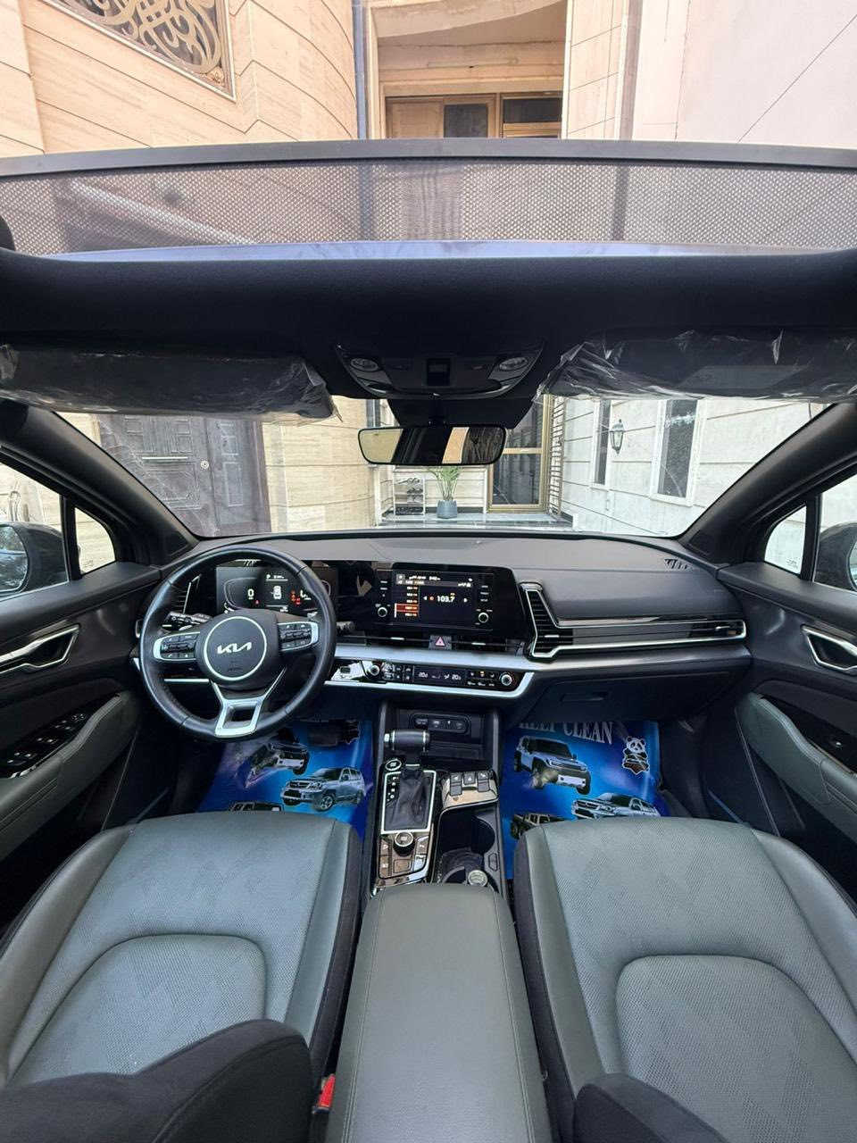 السلام وعليكم
للبيع سبورتج ٢٠٢٤
فول مواصفات بانروما
وكالة NIM 
رقم اربيل الجديد 
هزة وبراد جديد
ماشية 7000

المواصفات:-
بصمة تشغيل
بصمة ابواب
تشغيل عن بعد
صندوق كهرباء
فتحة سقف بانراما
محرك٢٠٠٠
ويل كب كروم
شاشاة اصلية
كامرة خلفية
حساسات امامي 
حساسات خلفية
رادار امامي 
نقط عمياء
تحديد مسار 
هند بريك دكمة
كشنات جلد
هيتر كشنات 
هيتر استيرن
تحكم استيرن
اوهو هولد 
درايف مود 
سبورت ايكو
 نورمال سمارت
شفتات استيرن
ليدات امامي
بكلايت ليد 
لايتات زنون
مخارج شحن تايب سي
شحن واير ليس
اويالة كروم 

السيارة مكفولة كفالة عامة
من الدعامية للدعامية
والشخط والرصعة والخدش
رقم اربيل الجديد
اي استفسار تعال خاص او اتصل
***********
عنواني بغداد حارثية
