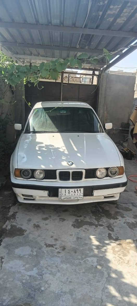 بي أم 92 للبيع السعر ٤٥ وبيها مجال تبريد شغال *********** رقم صاحب السياره
