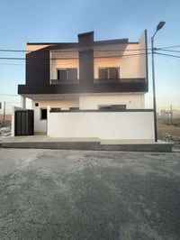 فرع المتنزه التربيه الاولى • ١١٠م • ٣ غرف