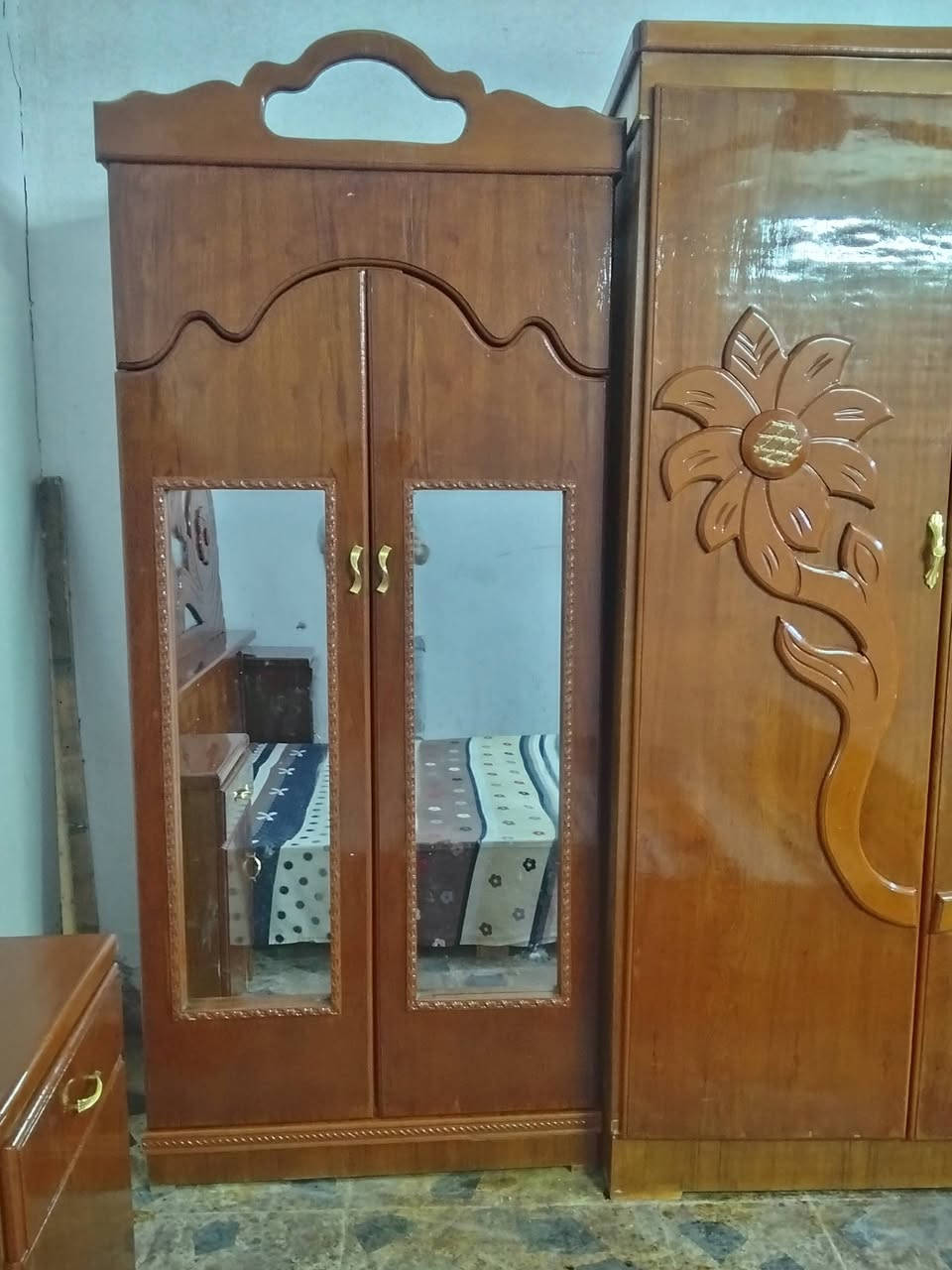 غرفه اخشاب ام السته نجاره صاج نهايته 550 مكان ناصريه ***********
