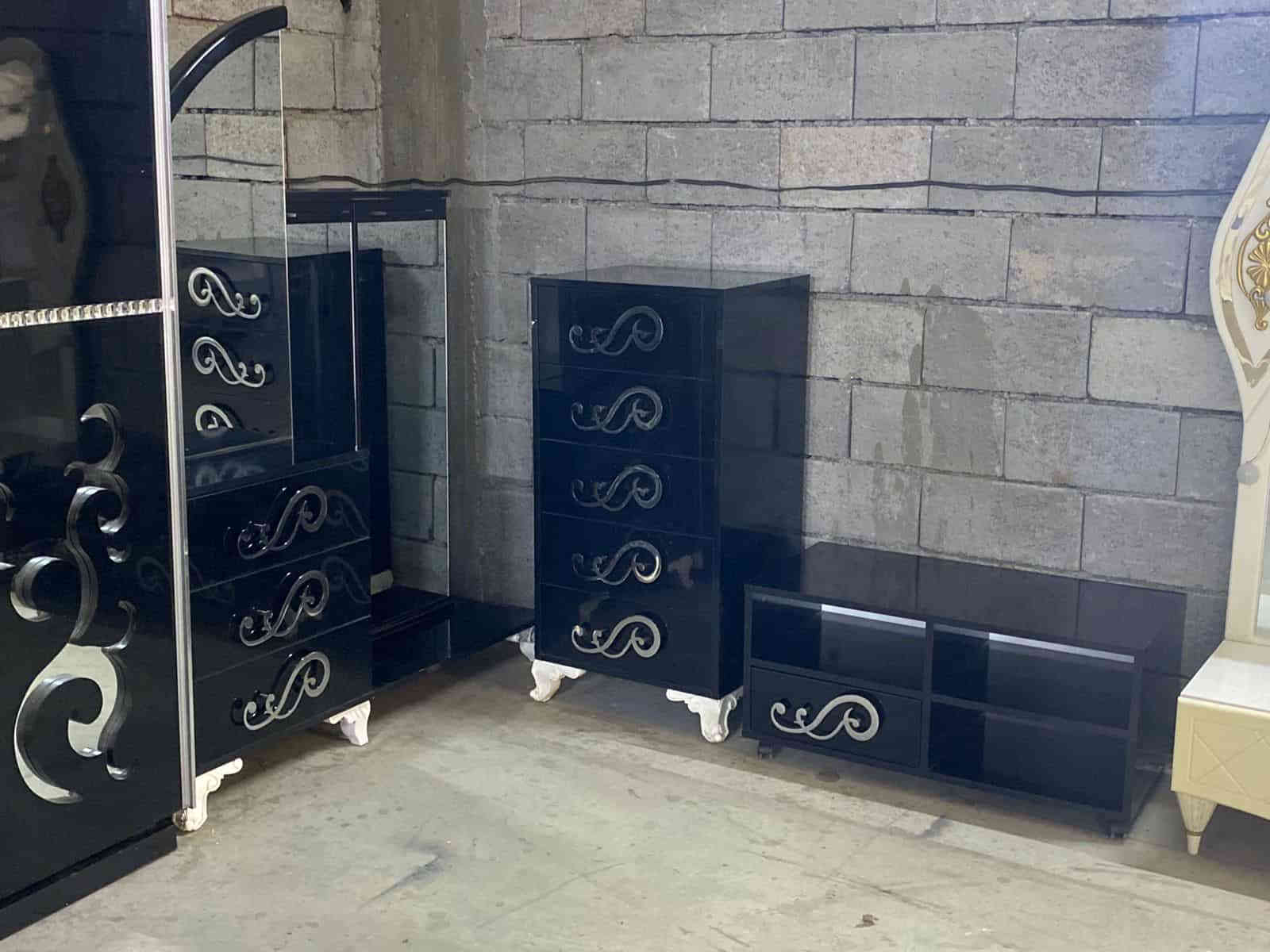 شرط النظافة شخطه ماابيها 525 عنوان الغرفه كركوك حريه ***********
