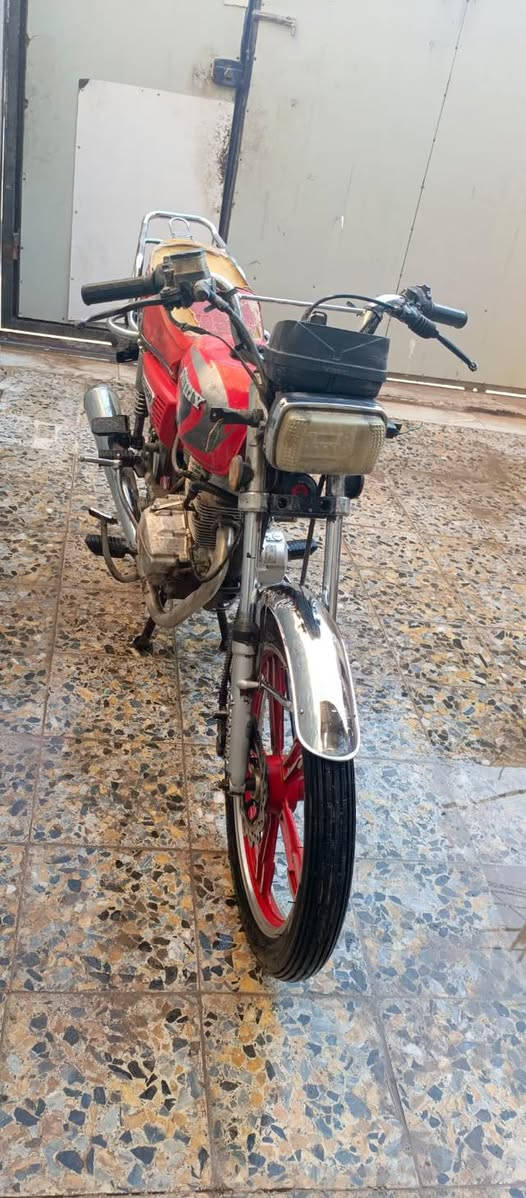 السلام عليكم
دراجة سيفان خمسة كير دراجة اصولية وباسمي دراجة بيهه نواقص تجي تشوف وتقتنع واني خادم وهذا رقمي وبي واتس اب

***********

مكاني النجف الاشرف
