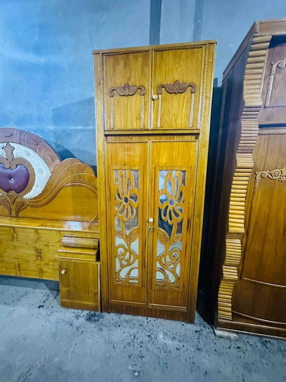 سلام عليكم غرفه نجاره صاج مستخدمه نظيفه السعر ٨٥٠ العنوان الحله ***********
