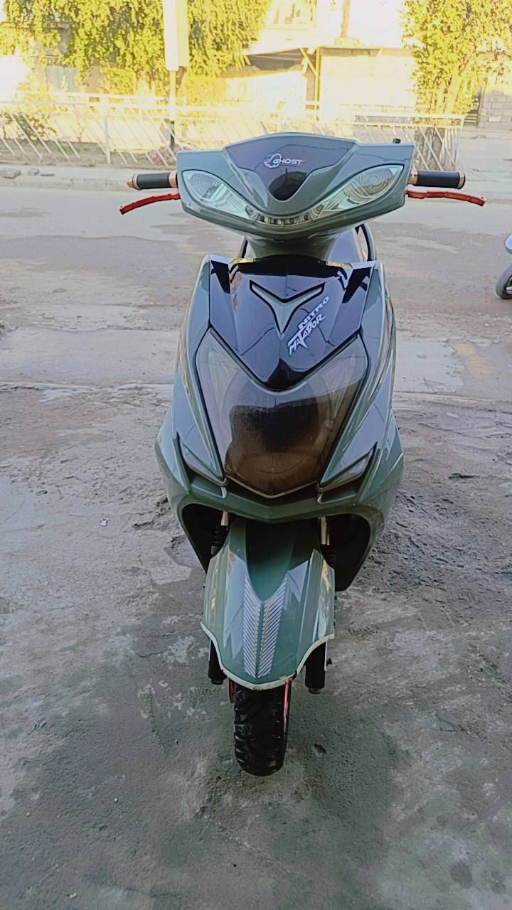 السلام عليكم دراجه البيع سلف هندر كهربايات كلها شغاله مكينه ناعمه دراجه حلوه وخير من السعر 400 وبيه مجال رقم 📱 ***********
