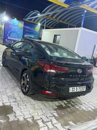 النترا وارد امريكي 2020 محرك 2000دوش  كيرat الساره فول تحكم استيرن لون...