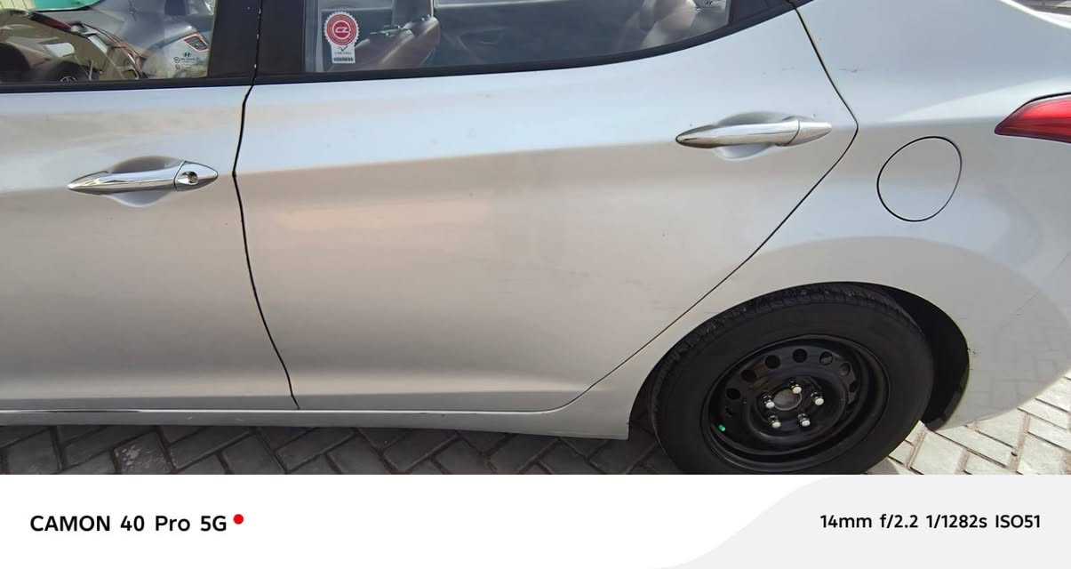 سلام عليكم هونداي  افانتي وارد كوري للبيع موديل 2014   سونر بيهة  سيارة جاهزة صدر امامي جديد صدر خلفي جديد  رقم بغداد تبريد تتفة جداد فول مواصفات.                                                                                        1 المحرك 1600 جيدي اي  مكفول.                                                   2 الكير  مكفول                                                                3 تحكم  ستيرن جهتين.                                                    4  مانع انزلاق.                                                                  5 حاكية.                                                                          6. مرايات شفط.                                                                7 اشاير بل مري.                                                              8 شاشة.  كامرة.                                                             9  كشنات جلد.                                                                  العنوان بغداد مدينة الصدر  رقم الهاتف. ***********             السعر. 100 وبيعة مجال
