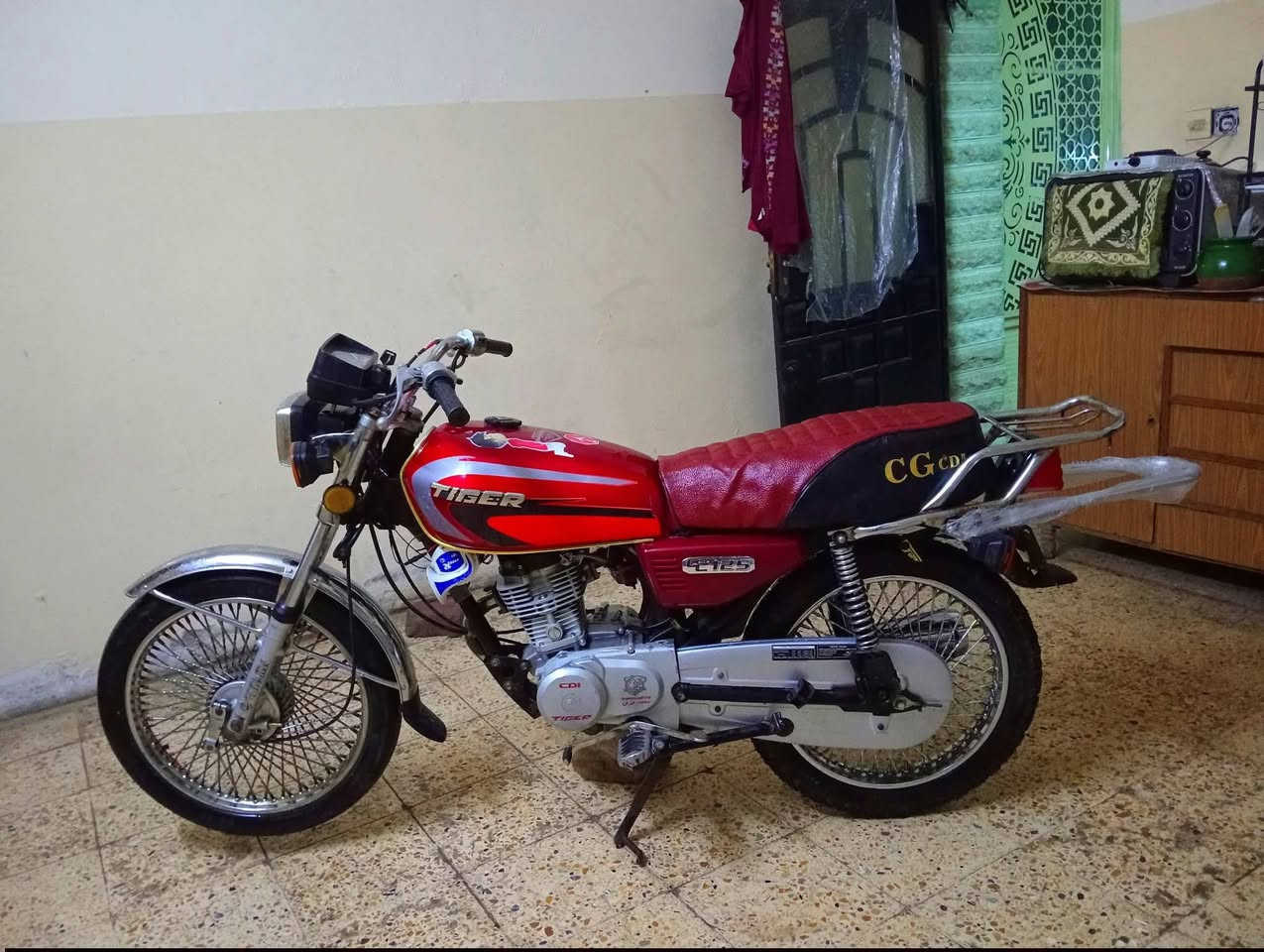 السلام عليكم اخوان تايكر 2020 ماكينه ماكينه مفتوحه بس شرط خرسه ماكينه بصمه وايرمانيه شغاله ومكاني ايسر حي البكر السعر 420 وبي مجال بسيط شراي انتصل ***********
